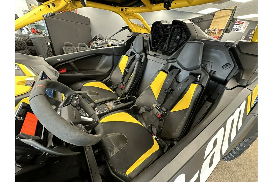 2024 Can-Am Maverick R X RS With Smart-Shox Black & Yellow