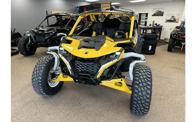 2024 Can-Am Maverick R X RS With Smart-Shox Black & Yellow