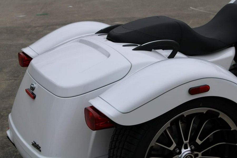 2025 Harley-Davidson® FLTRT - Road Glide® 3