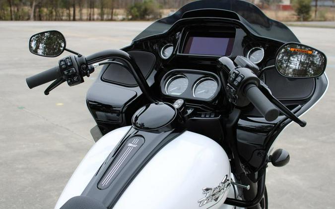 2025 Harley-Davidson® FLTRT - Road Glide® 3