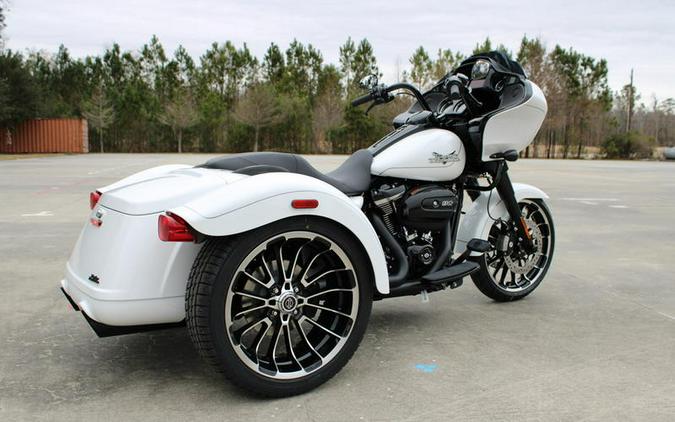 2025 Harley-Davidson® FLTRT - Road Glide® 3