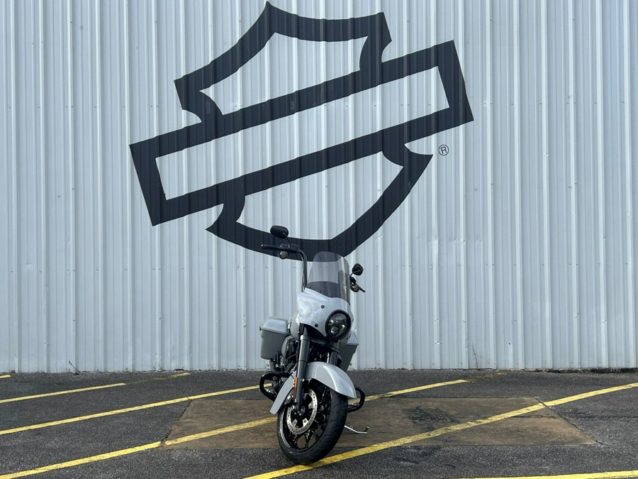 2024 Harley-Davidson® Road King® Special Billiard Gray