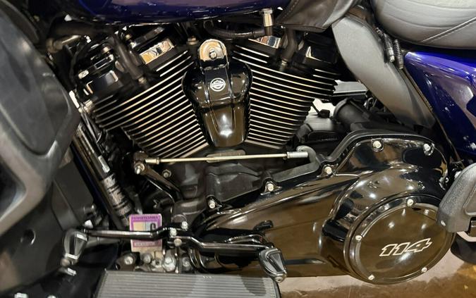 2020 Harley-Davidson® Road Glide® Limited Zephyr Blue/Black Sunglo