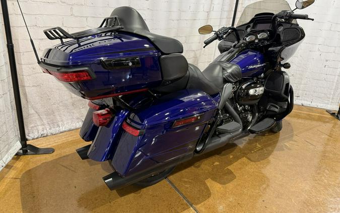 2020 Harley-Davidson® Road Glide® Limited Zephyr Blue/Black Sunglo