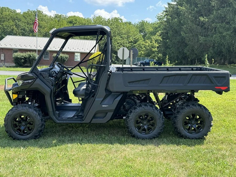 2026 Can-Am Defender 6X6 XT HD10