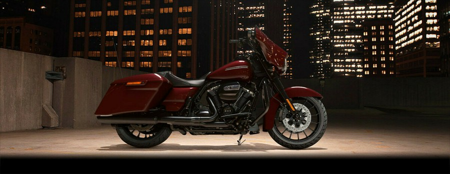 2018 Harley-Davidson Street Glide Special Twisted Cherry