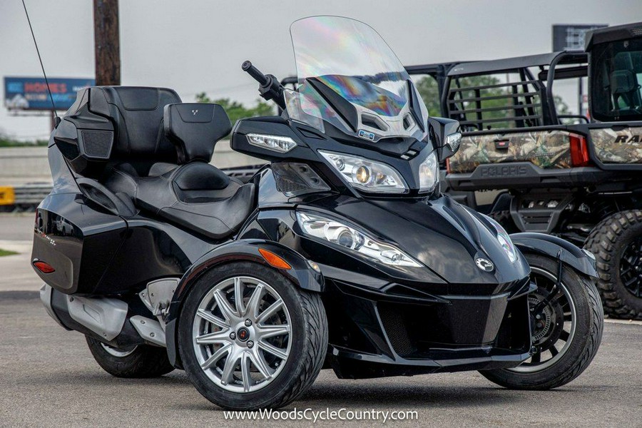 2014 Can-Am™ Spyder RT-S