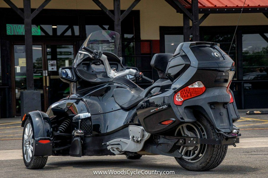 2014 Can-Am™ Spyder RT-S