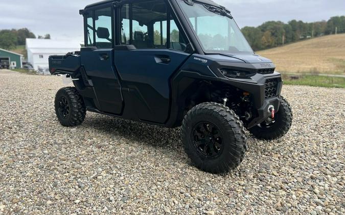 2026 Can-Am® Defender MAX XT CAB HD11