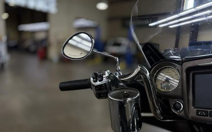 2018 Indian Motorcycle® Roadmaster® ABS Thunder Black
