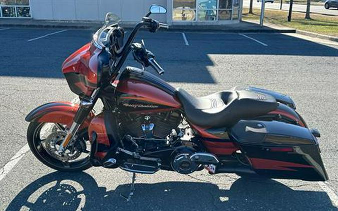 2017 Harley-Davidson CVO™ Street Glide®