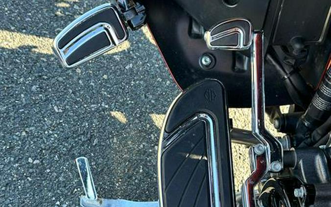 2017 Harley-Davidson CVO™ Street Glide®