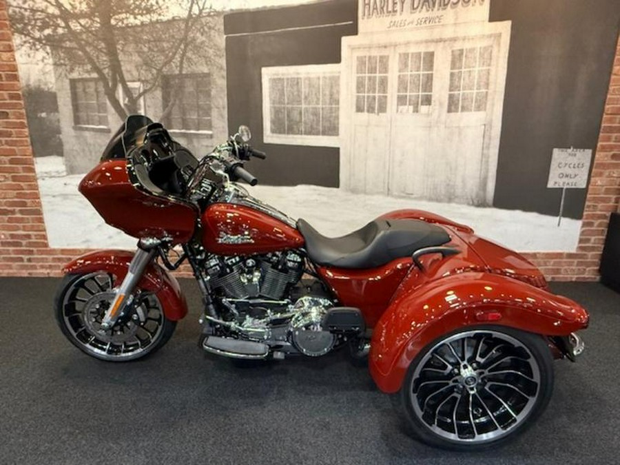 2024 Harley-Davidson® FLTRT - Road Glide® 3