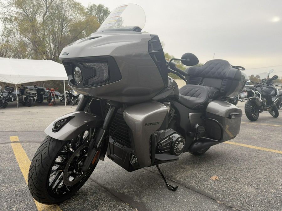 2026 Indian Motorcycle PURSUIT DARK HORSE