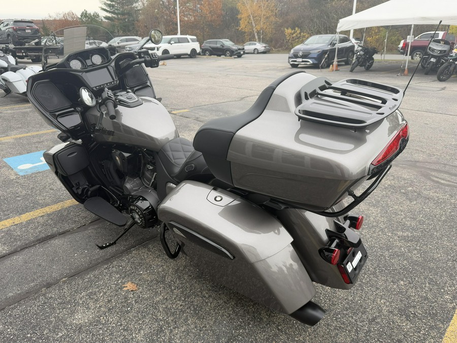 2026 Indian Motorcycle PURSUIT DARK HORSE