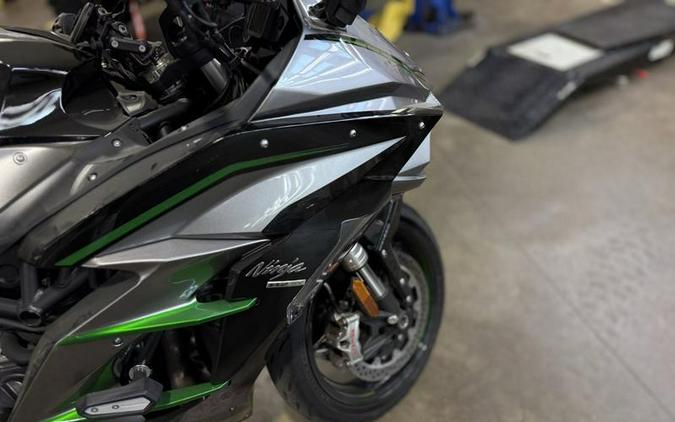 2019 Kawasaki Ninja H2™ SX SE+