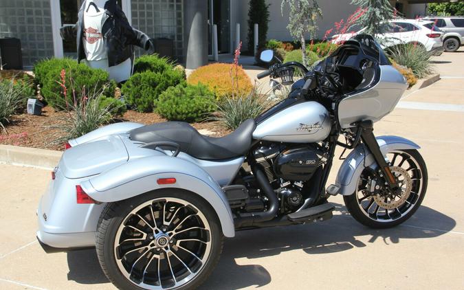 2024 Harley-Davidson Road Glide 3 Atlas Silver
