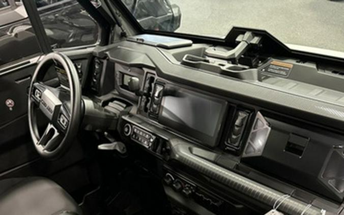 2026 Can-Am Defender Limited HD11
