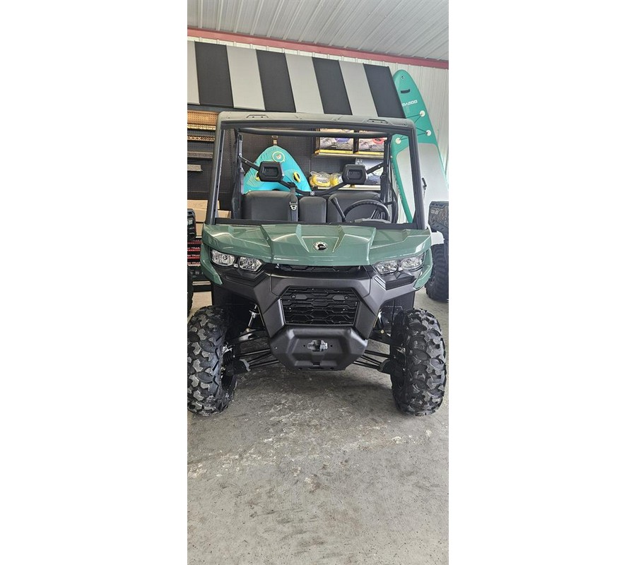 2025 Can-Am Defender DPS HD7