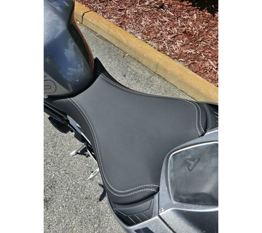 2025 Triumph Street Triple 765 RS Silver Ice RS