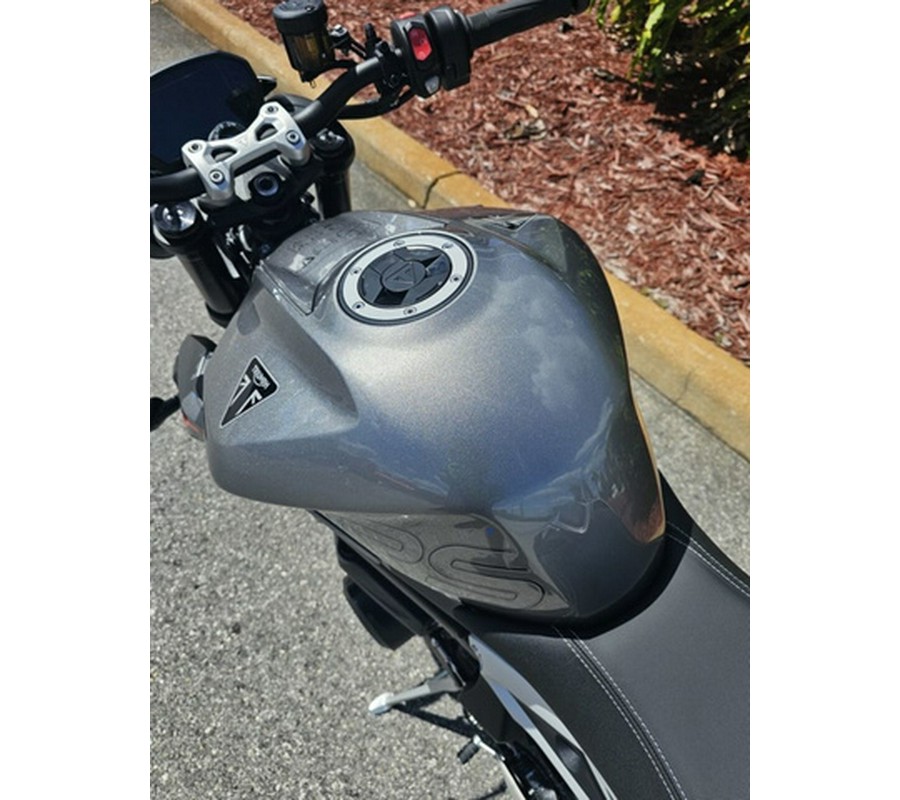 2025 Triumph Street Triple 765 RS Silver Ice RS