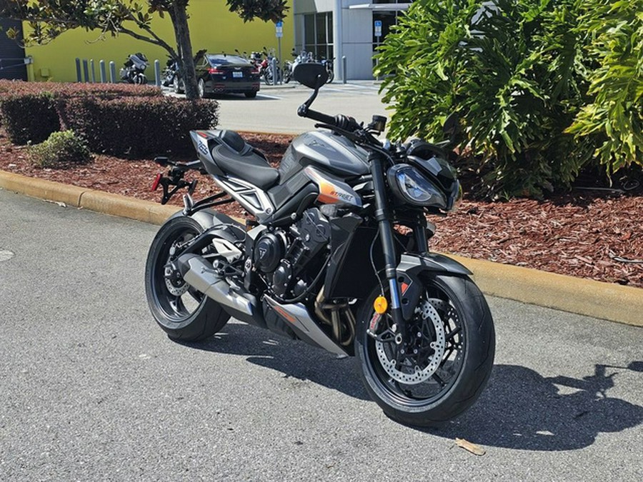 2025 Triumph Street Triple 765 RS Silver Ice RS