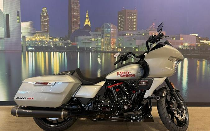 2025 Harley-Davidson FLTRXSTSE - CVO Road Glide ST