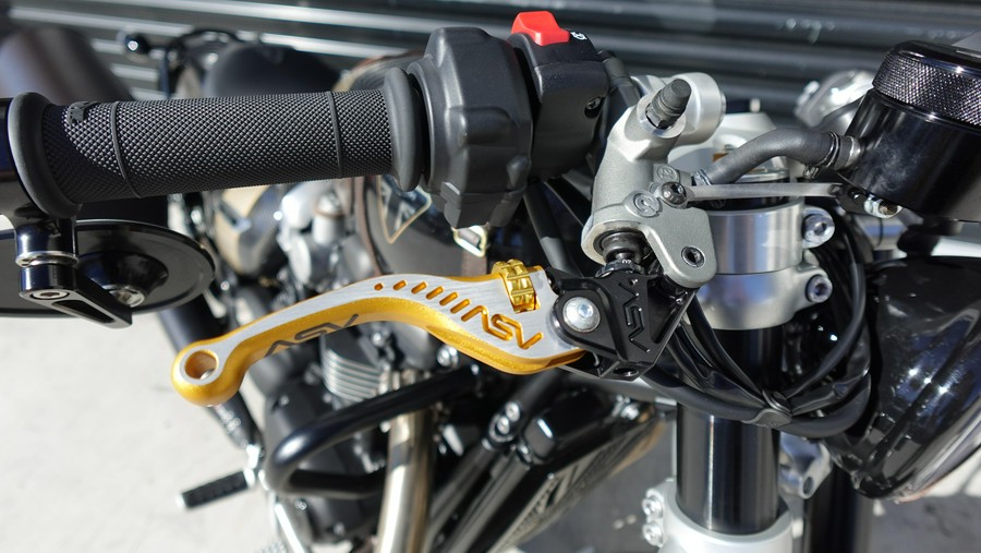 2025 Triumph Bonneville Bobber TFC