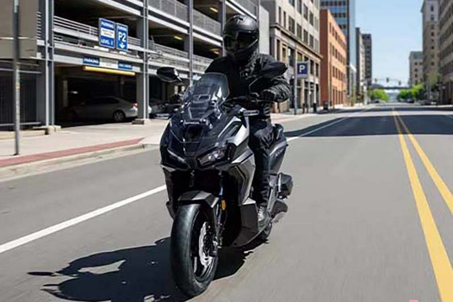 2027 ADV160 - Honda
