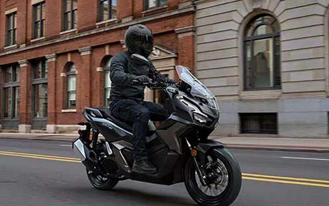 2027 ADV160 - Honda
