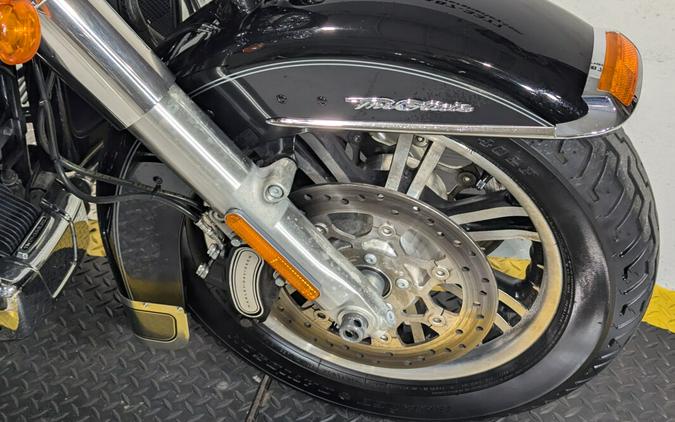 2015 Harley-Davidson Tri Glide Ultra Vivid Black