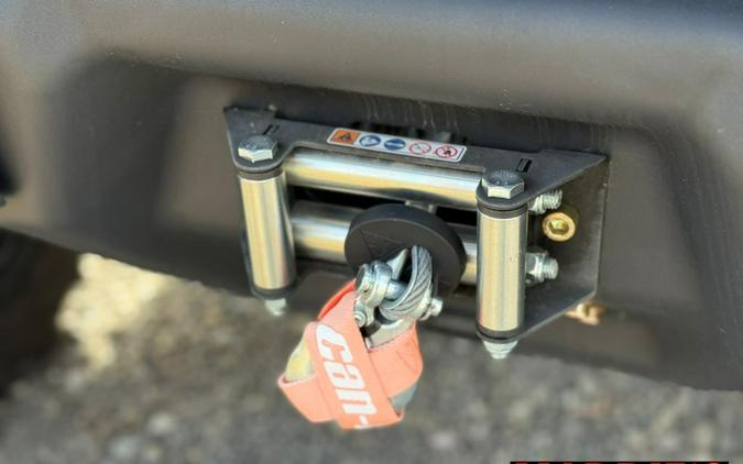 2025 Can-Am Defender XT HD10