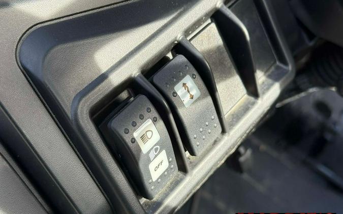 2025 Can-Am Defender XT HD10