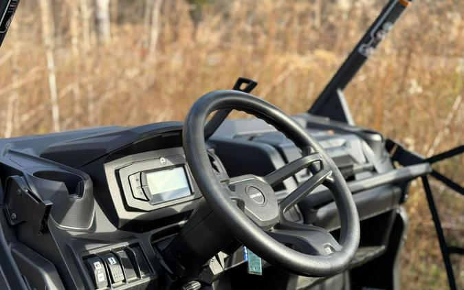 2025 Can-Am Defender XT HD10