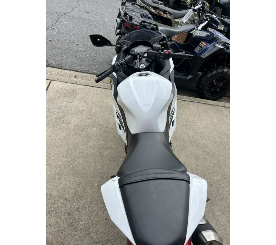 2017 Kawasaki Ninja® 300 ABS KRT Edition