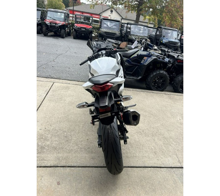 2017 Kawasaki Ninja® 300 ABS KRT Edition