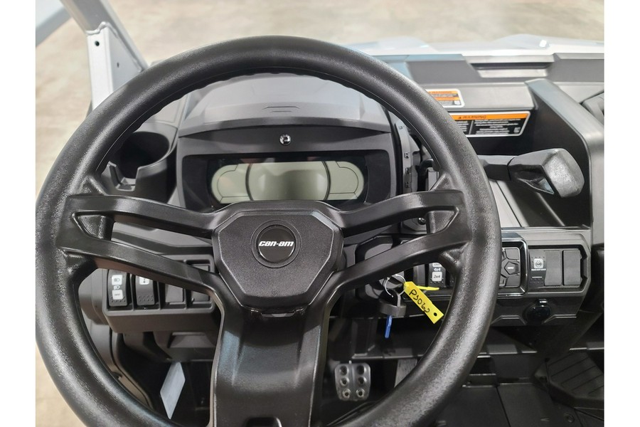 2025 Can-Am Defender X mr HD10