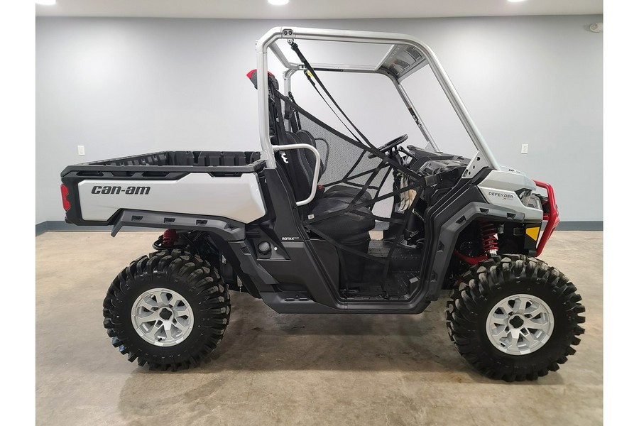 2025 Can-Am Defender X mr HD10