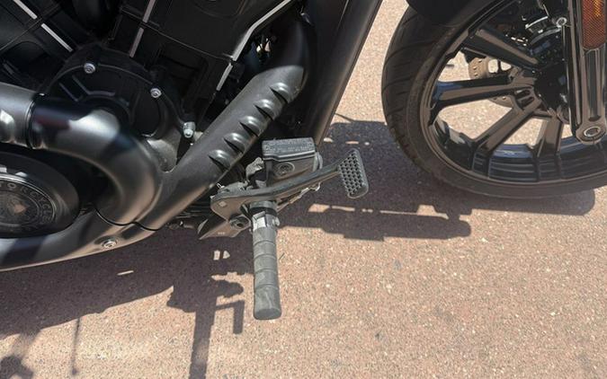 2025 Indian Sport Scout Limited Black Metallic