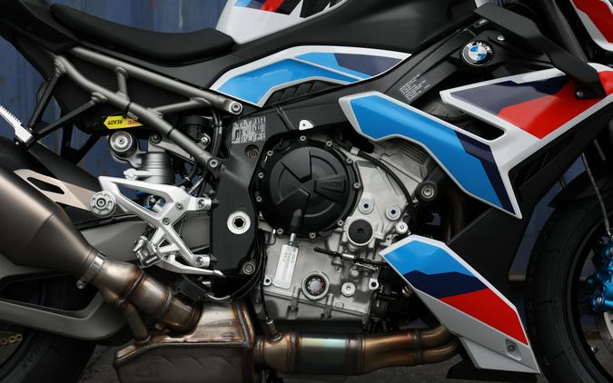 2026 BMW M 1000 R