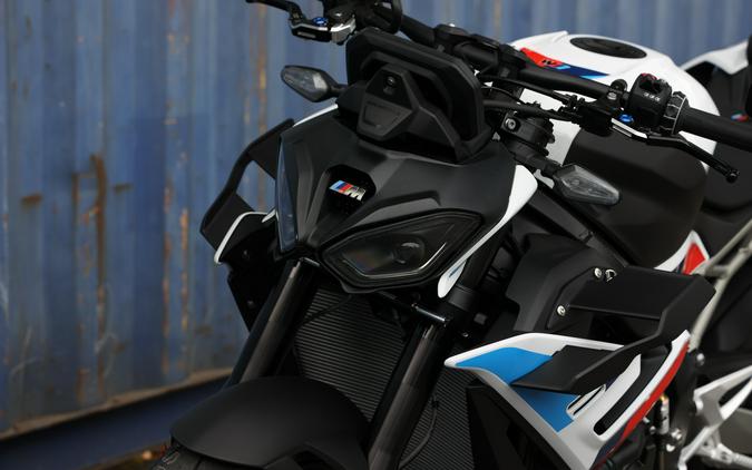 2026 BMW M 1000 R