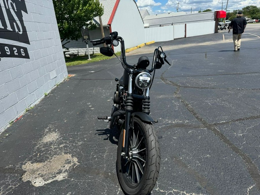 2013 Harley-Davidson® SPORTSTER IRON 883