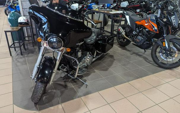 Used 2011 HARLEY STREET GLIDE BASE