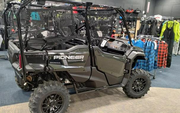 2025 Honda® Pioneer 1000-5 Deluxe