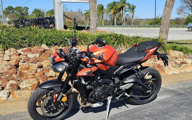 2025 Triumph Street Triple 765 R Matte Baja Orange REET TRIPLE R