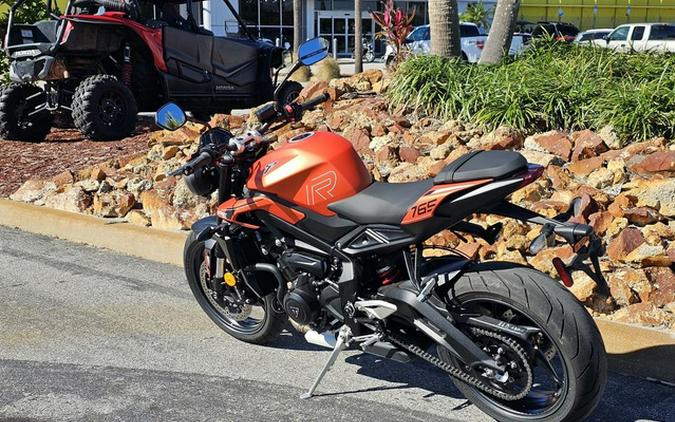 2025 Triumph Street Triple 765 R Matte Baja Orange REET TRIPLE R