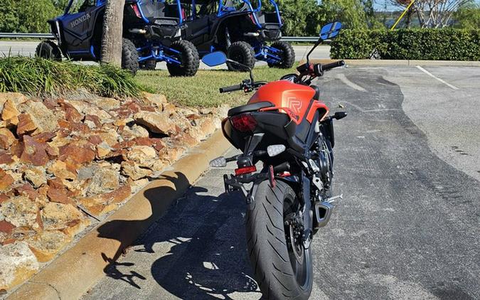 2025 Triumph Street Triple 765 R Matte Baja Orange REET TRIPLE R