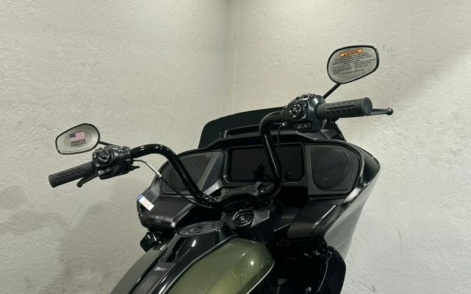 Harley-Davidson® Road Glide® 2026 FLTRX 84667340 OLIV STL MTL/BLK W/ PINSTRI