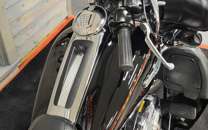 2013 Harley-Davidson® FLHTCU - Electra Glide® Ultra Classic®