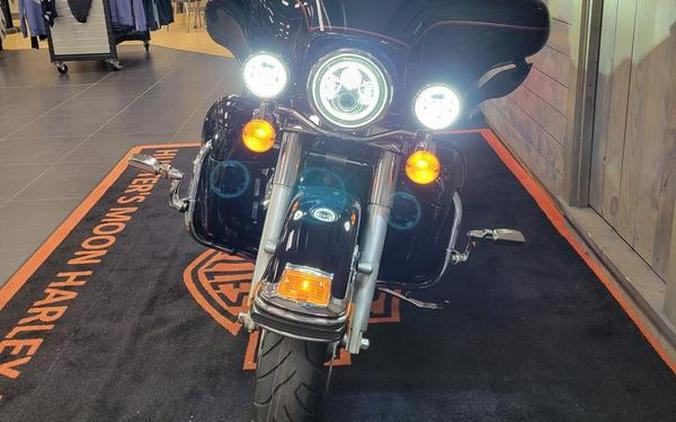 2013 Harley-Davidson® FLHTCU - Electra Glide® Ultra Classic®